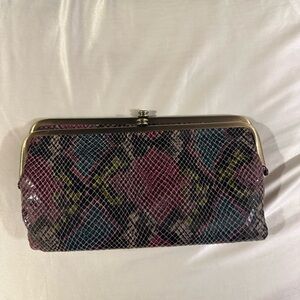 HOBO Lauren Clutch